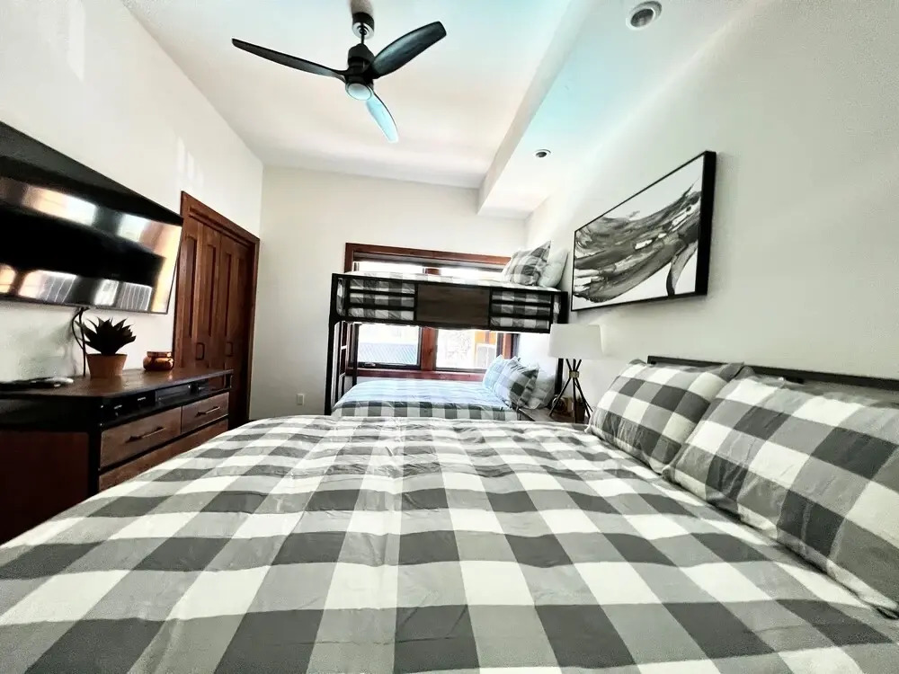 Luxury 3Br Residence Steps From Heavenly Village and Gondola Book 7 Nights for 10% Off by Redawning