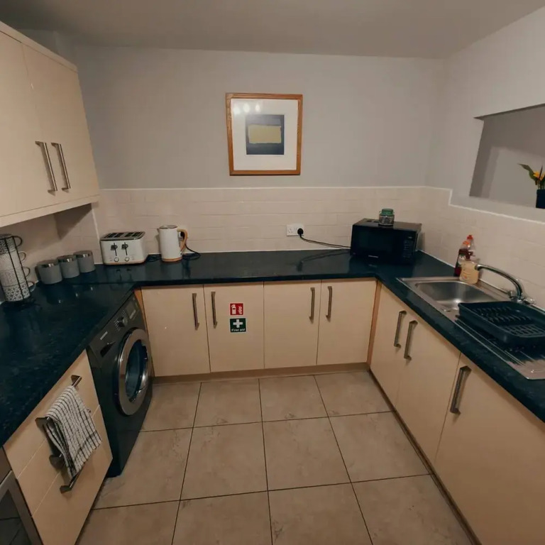 2BR Spacious City Centre Apartment