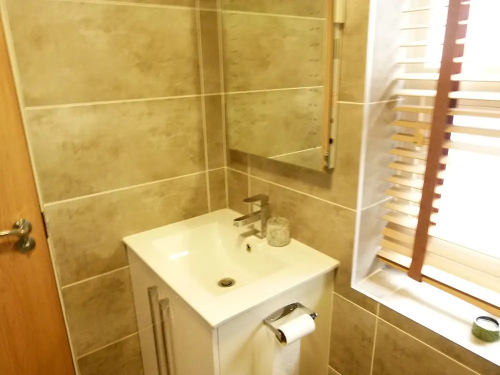 SS Property Hub - City of London Studio Apartment 9