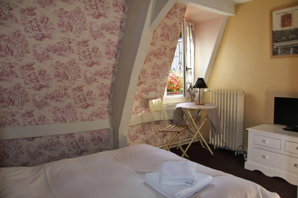 Logis Hôtel Restaurant LE COCHON DOR