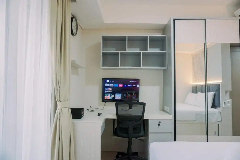 Homey And Warm Studio At 28Th Floor Gold Coast Apartment