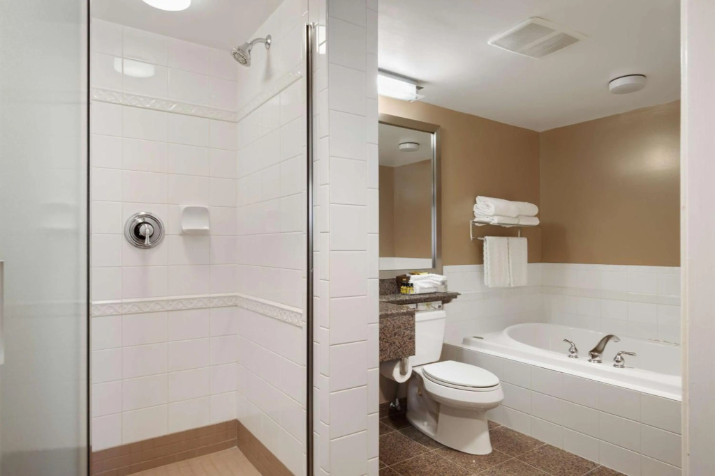Best Western Plus Columbia River Hotel