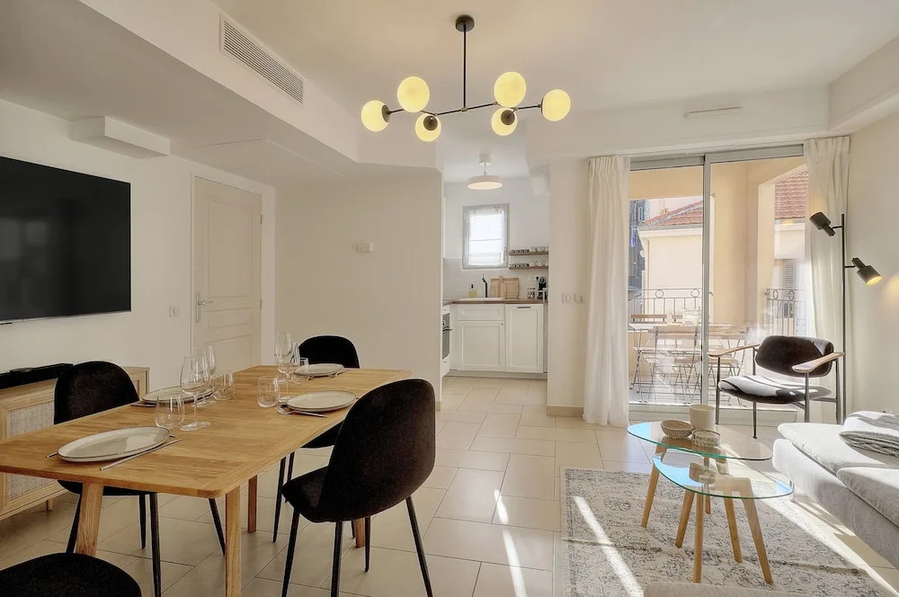 Magnifique 3 pi ces Avec Terrasse A2b238