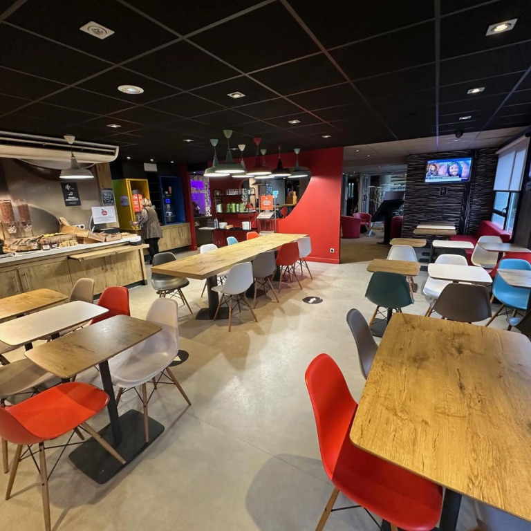 TIP HOTEL CAMBRAI ex HOTEL F1