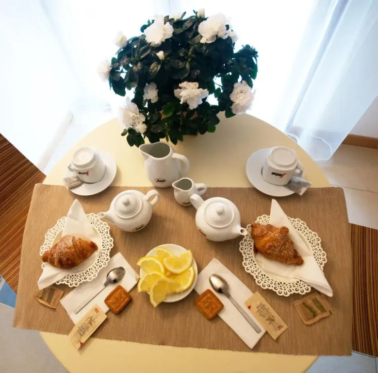 Lacroma Aparthotel