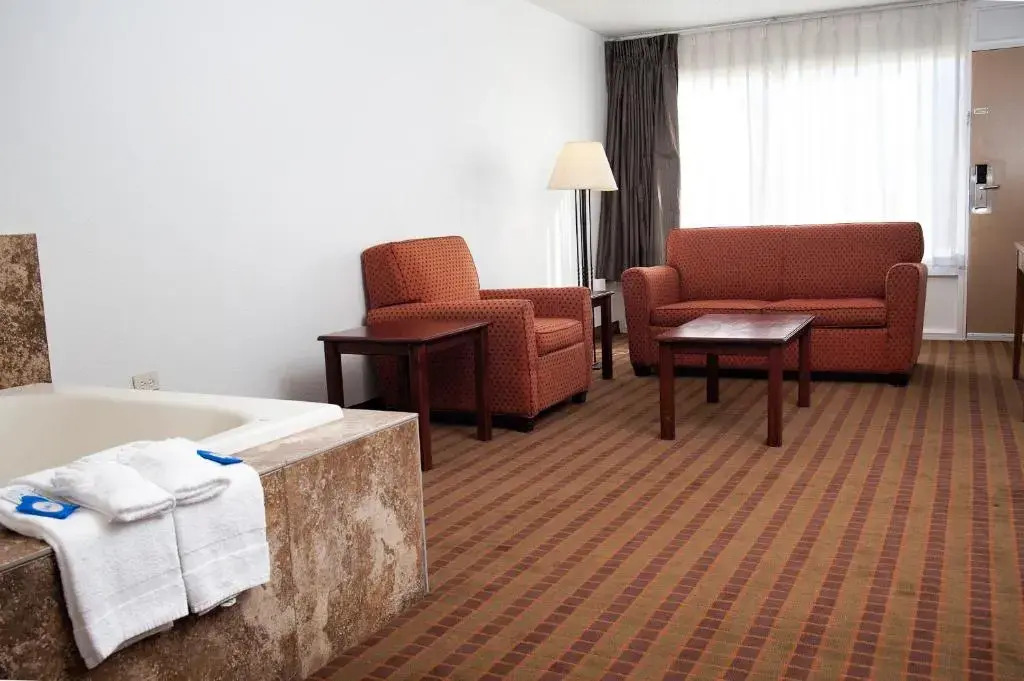 Express Inn & Suites Greensville TX