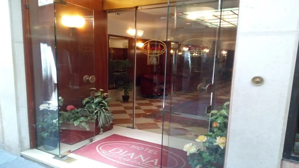 Hotel Diana