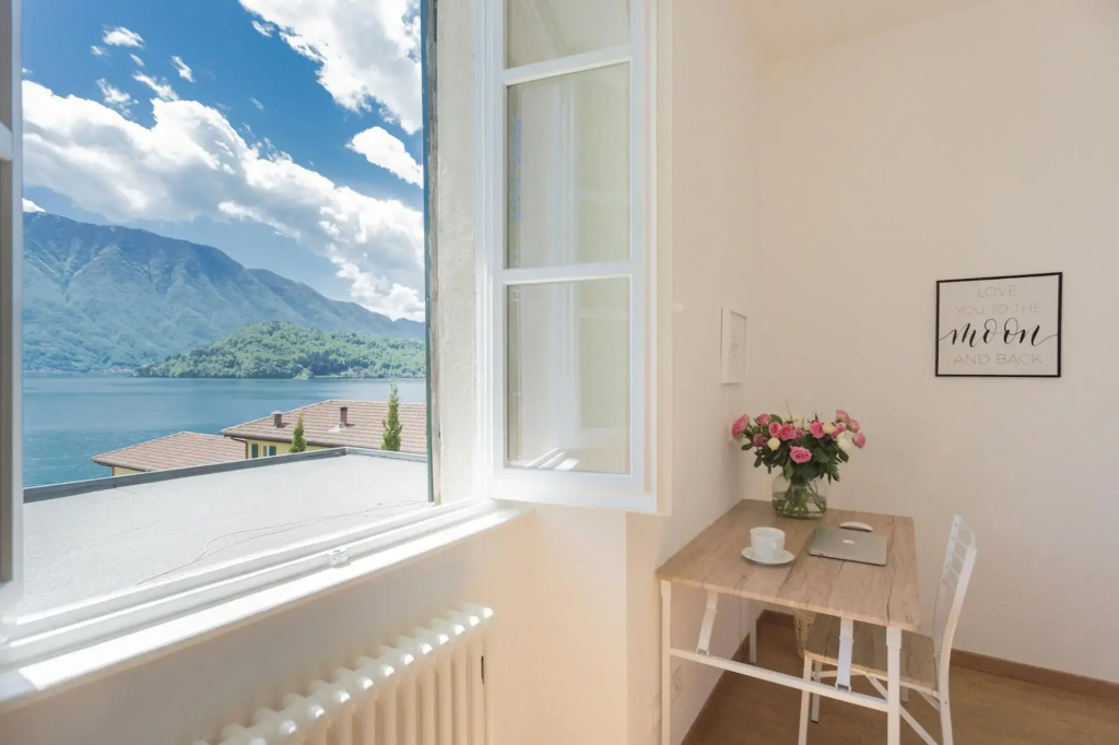 Co-f181-acol3a1 - Tina s Window on Lake Como