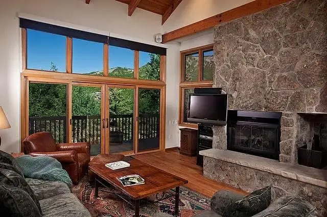 Ridge Condominium By First Choice Property Management