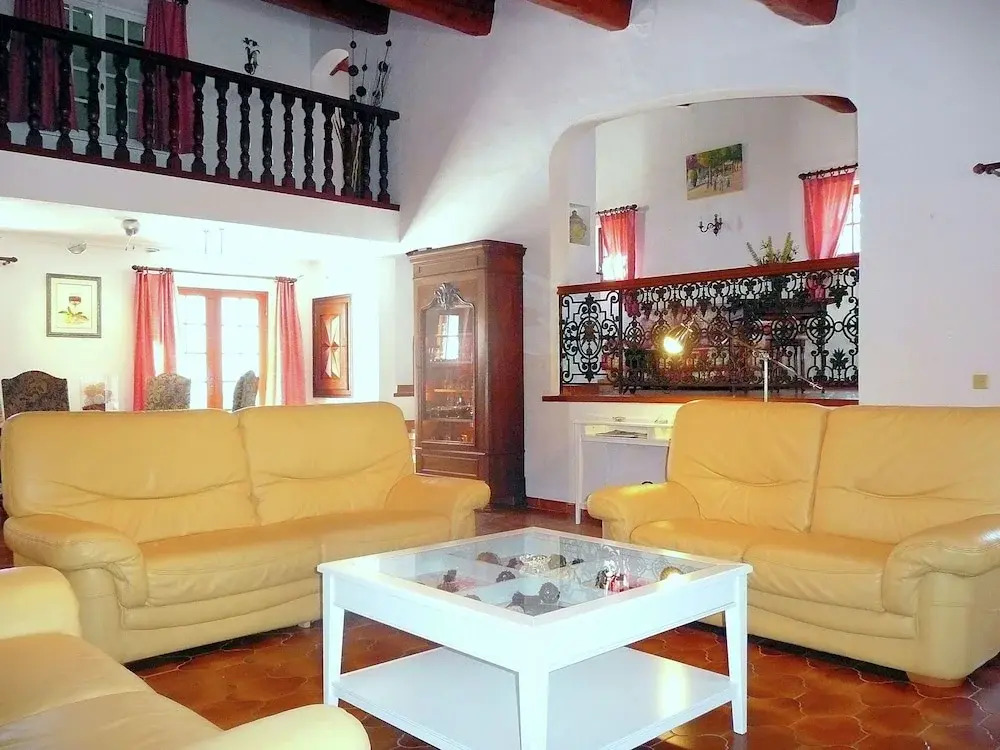 Sprawling Villa in Saint-tropez With Swimming Pool