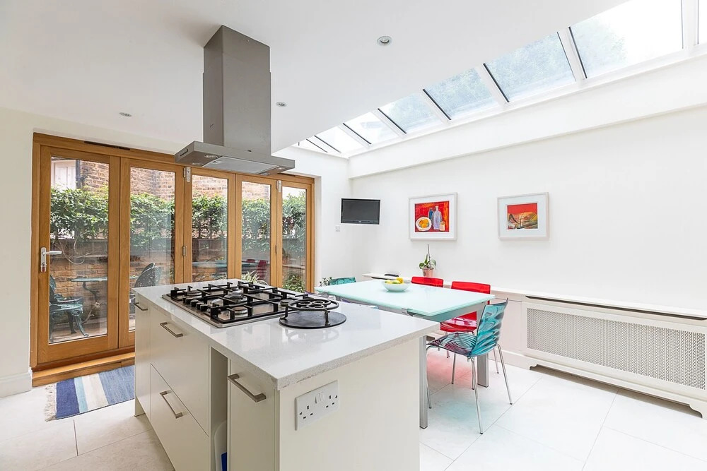 JOIVY Stunning 3 bed House Close to Westfield