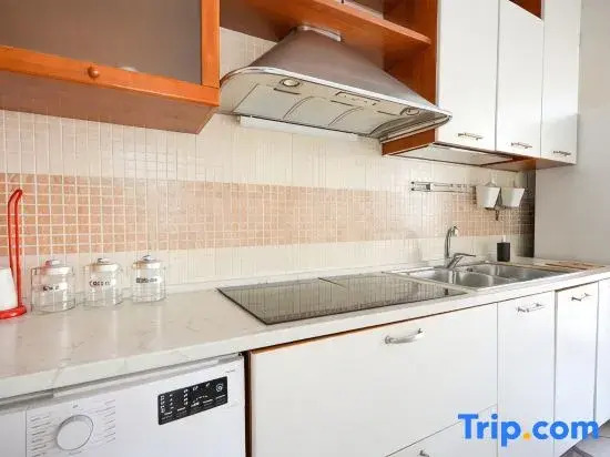 Mistral Suite Apartment - free private car park