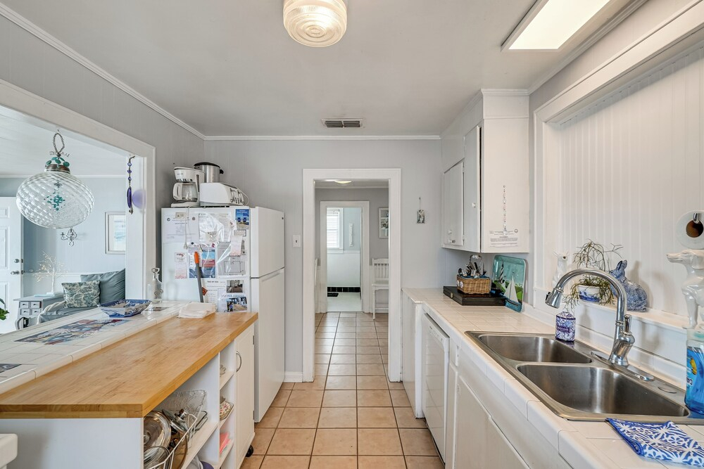 'two by Sea' Beachfront Private Home w/ Courtyard!