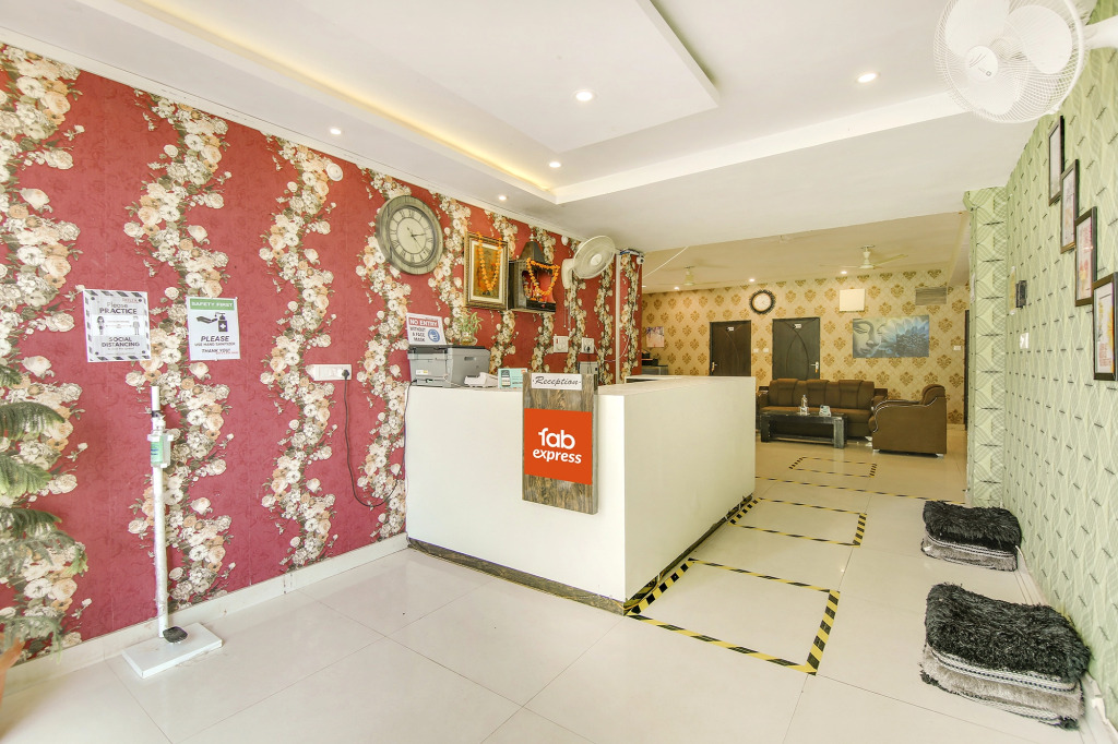 FabExpress Alacia Inn