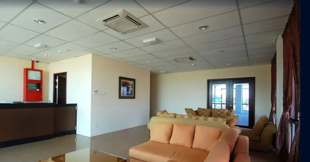 Aristo Hotel