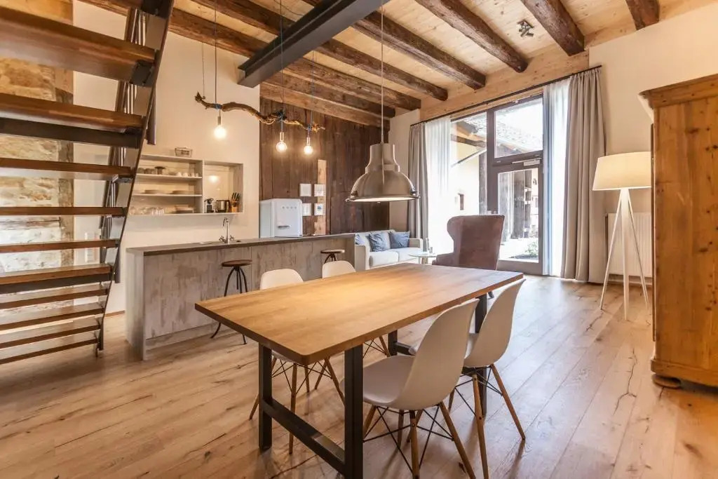 Baumgartners Dreiseithof - historisch, modern, zentral