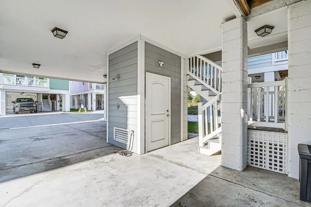 Walk to Shore: Myrtle Beach Home w/ Pool Access!