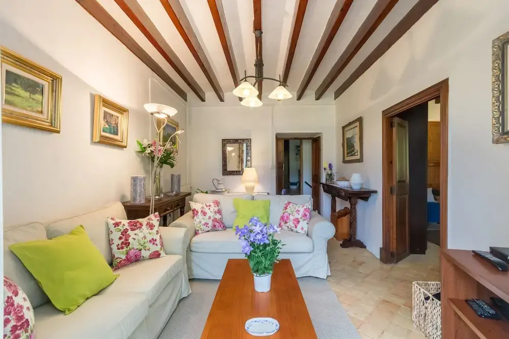 Charming Country House in Esporlas