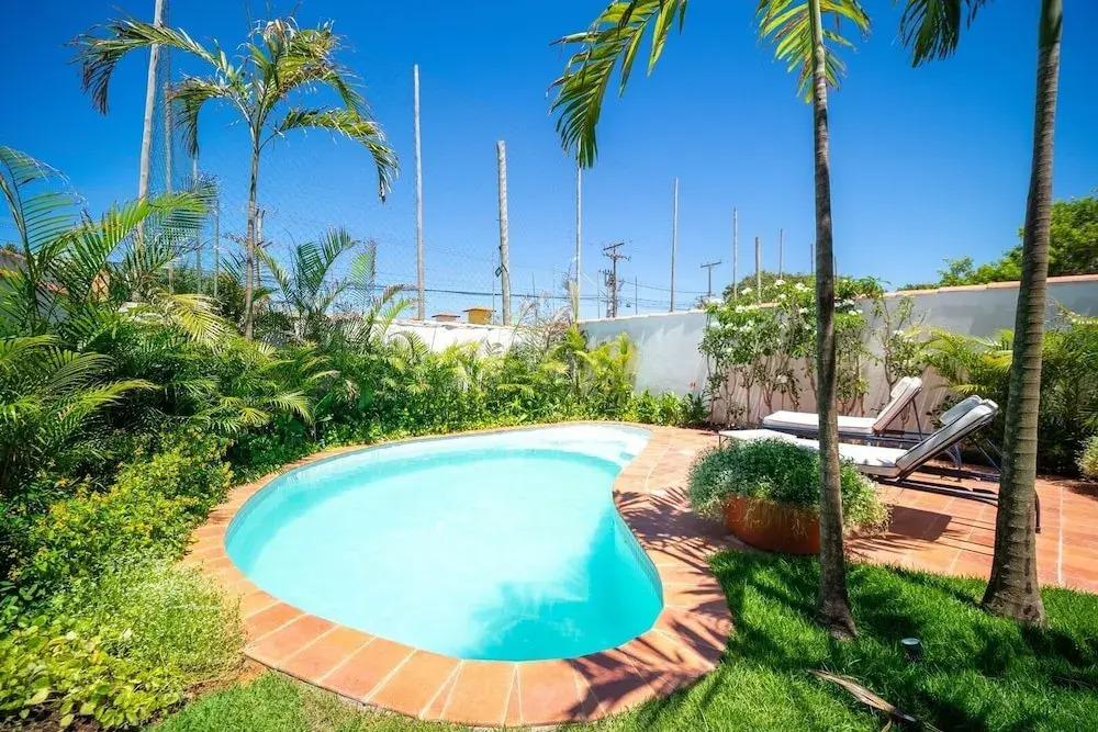 Bz93 Cond pé na areia piscina privativa