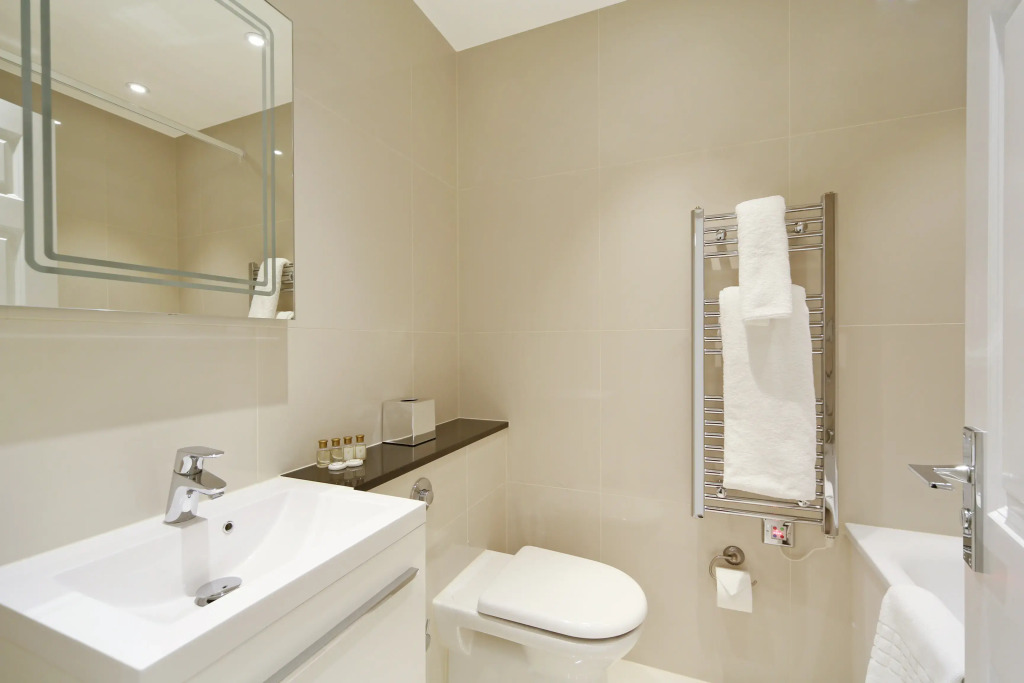 Queensgate Court Apartments