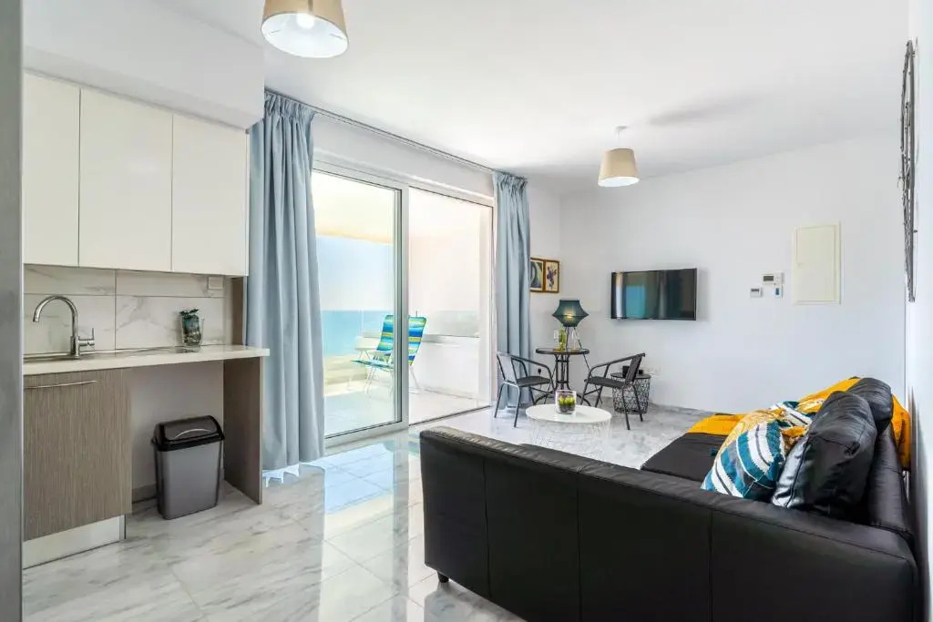 Oyster 1-BR Apt in Larnaca