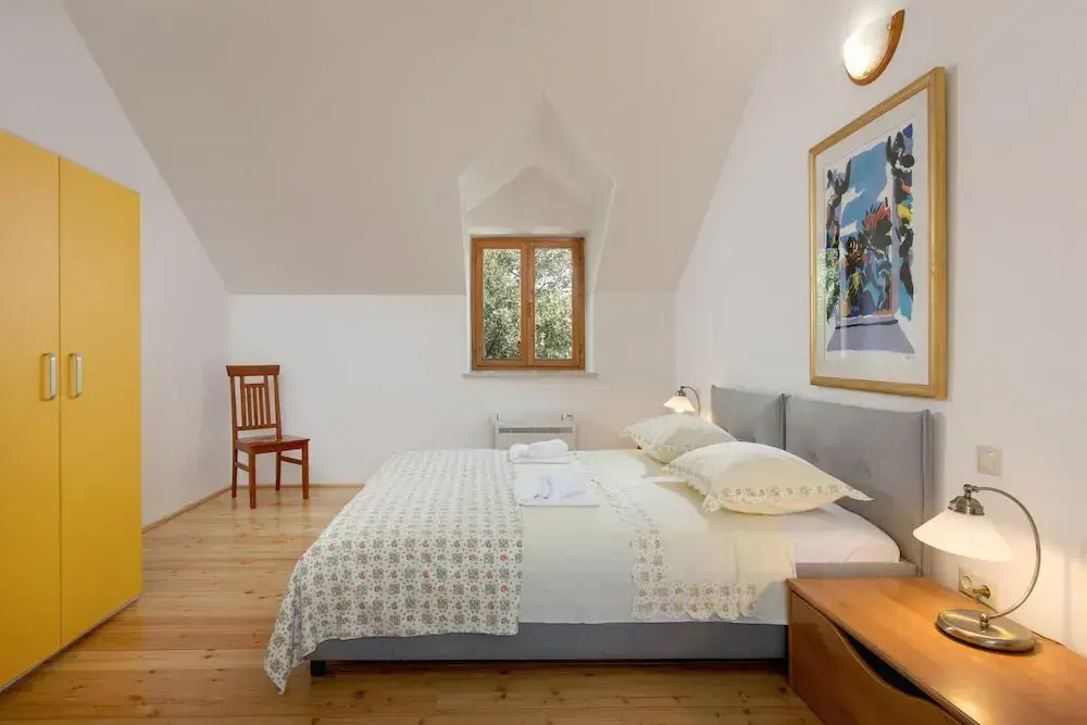 Charming Villa With Swimming Pool