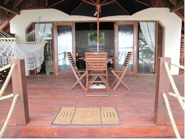 Lope Lope Beach Bungalows