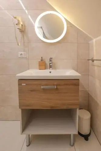 Jazz Bled Guest House