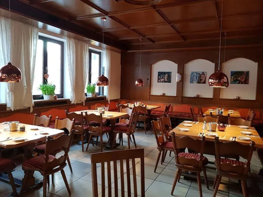 Tiroler Landgasthaus Besenkammerl