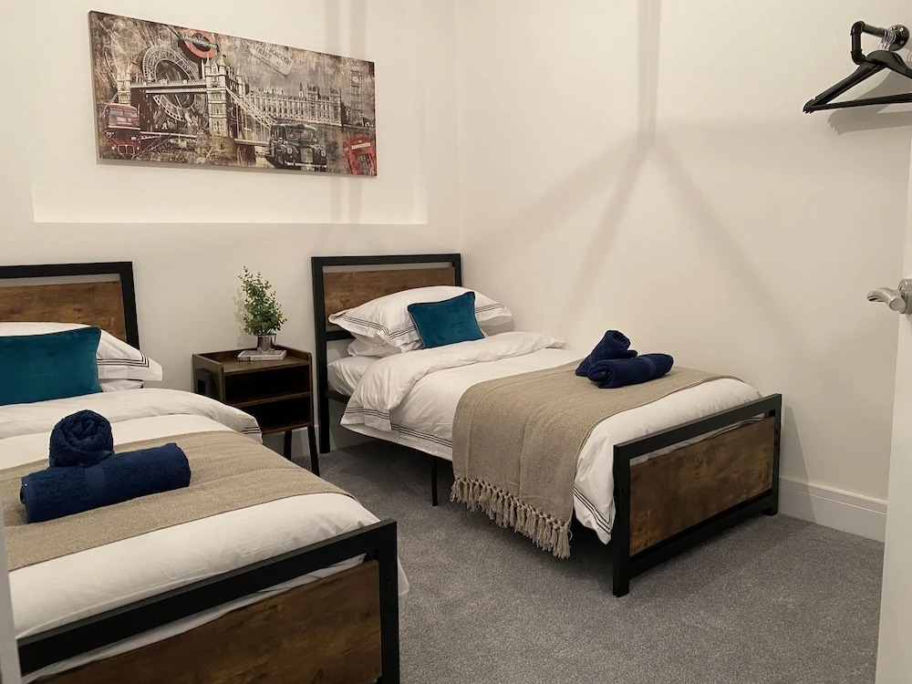 Stylish 3beds Nystyle Apt - Parking, Self Check-in