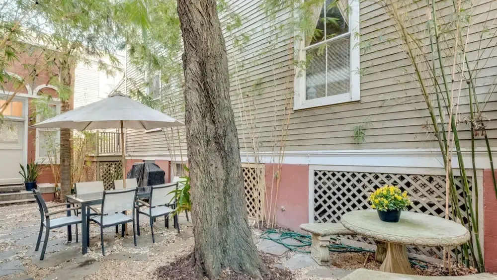 Elegant 2BR on Forsyth Park