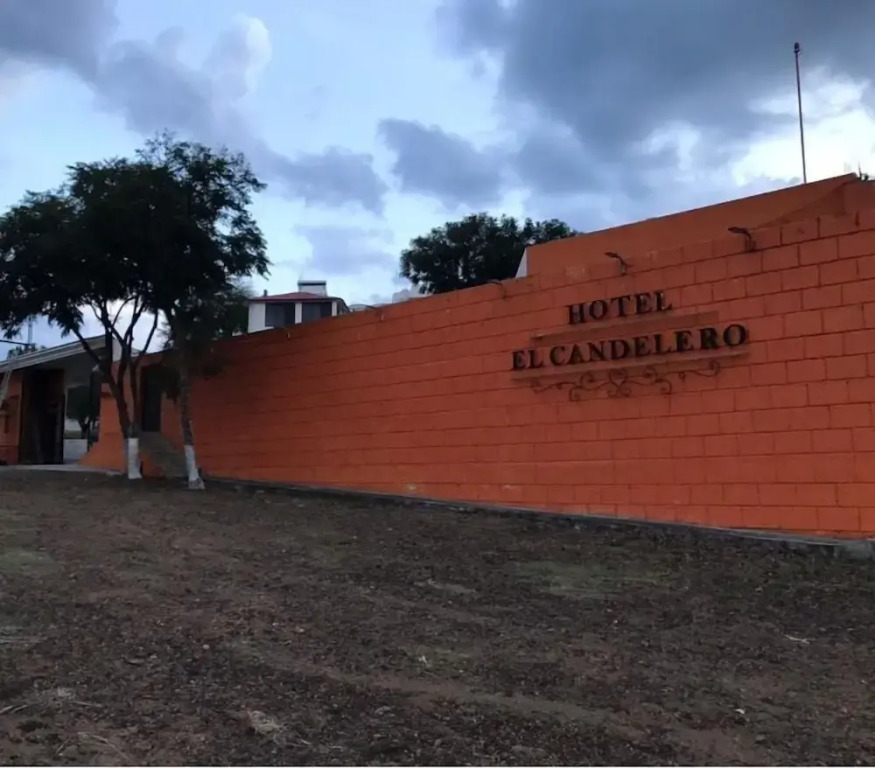 HOTEL CANDELERO