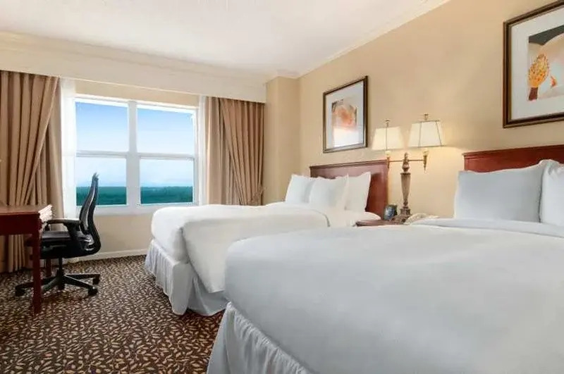 Airport Inn and Suites