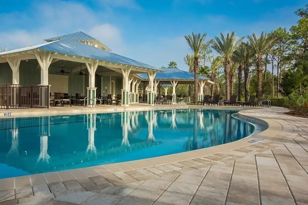 WHITE SAND REUNION 5 Bedroom Holiday Home by Five Star Properties