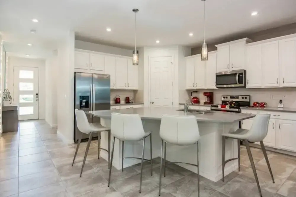 7 Bed 5 Bath Solara Resort Loaded With Amenities 7 Bedroom Villa by Redawning