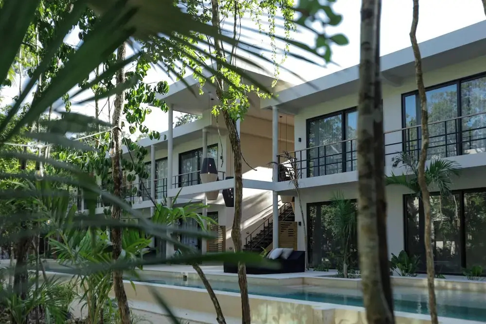 BT Homes - Tulum - Selva Holistika con Piscina Privada