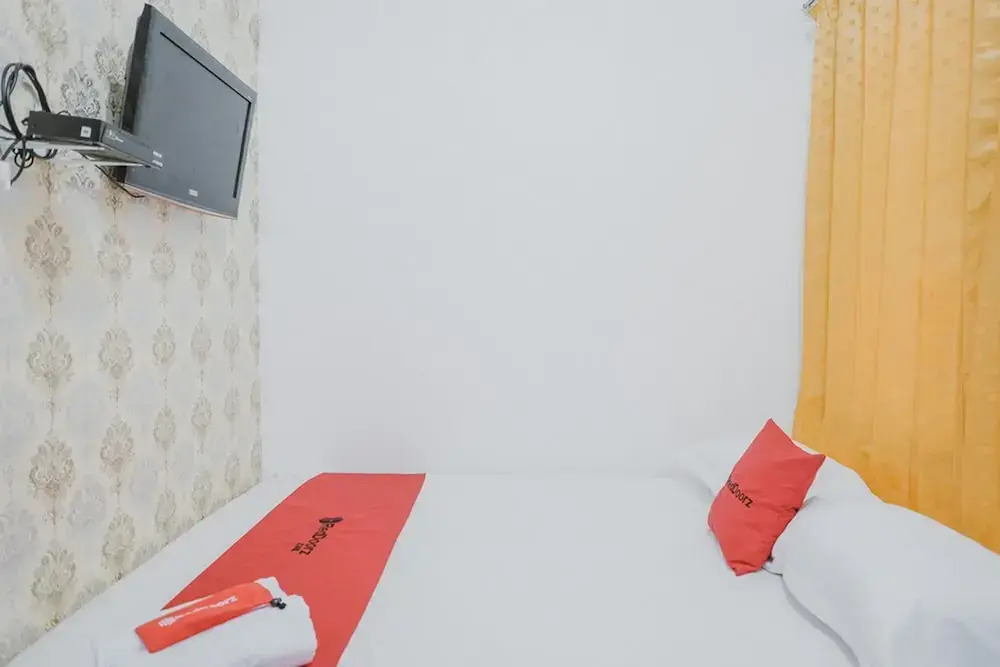 RedDoorz Syariah near Mall Boemi Kedaton Lampung