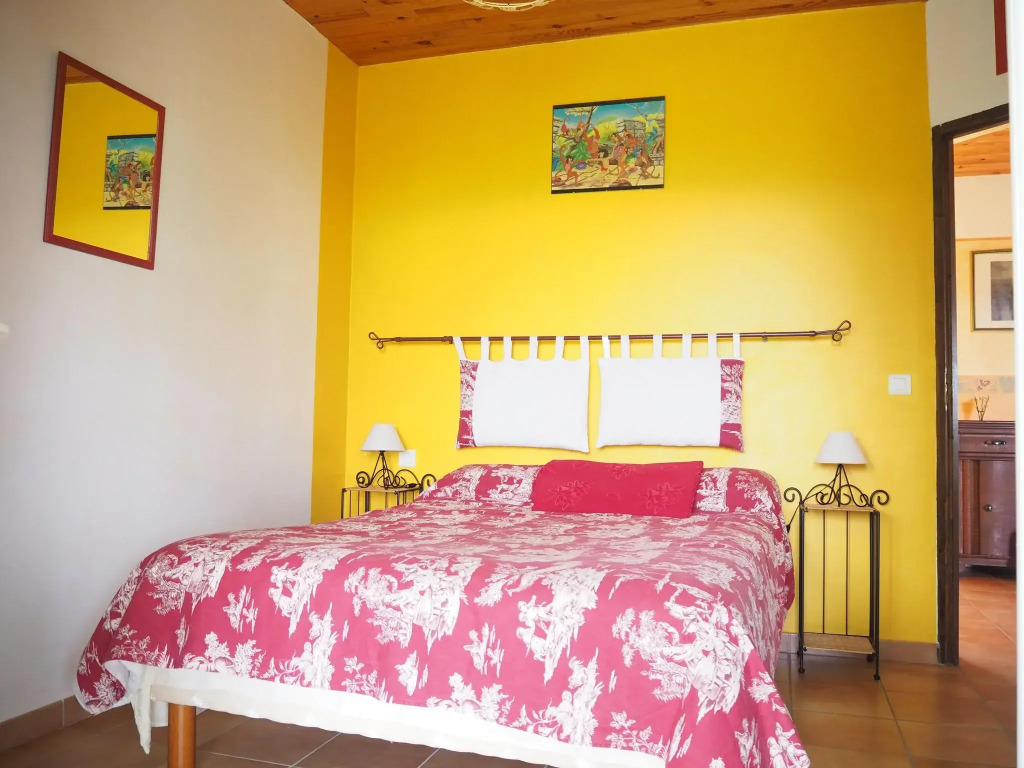 Provencal holiday home with private garden, Bédoin