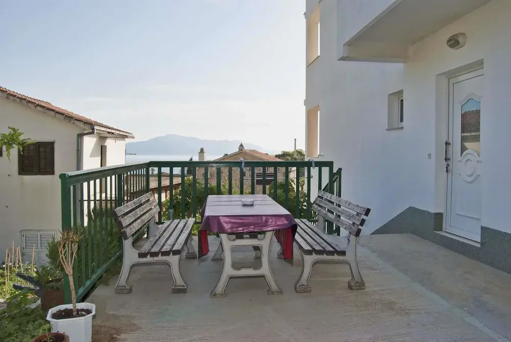 Apartments Zderic