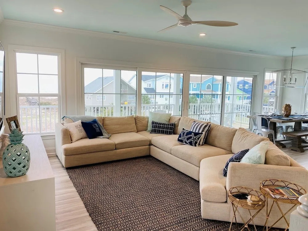 1030 Ocean 5 Bedroom Home by RedAwning