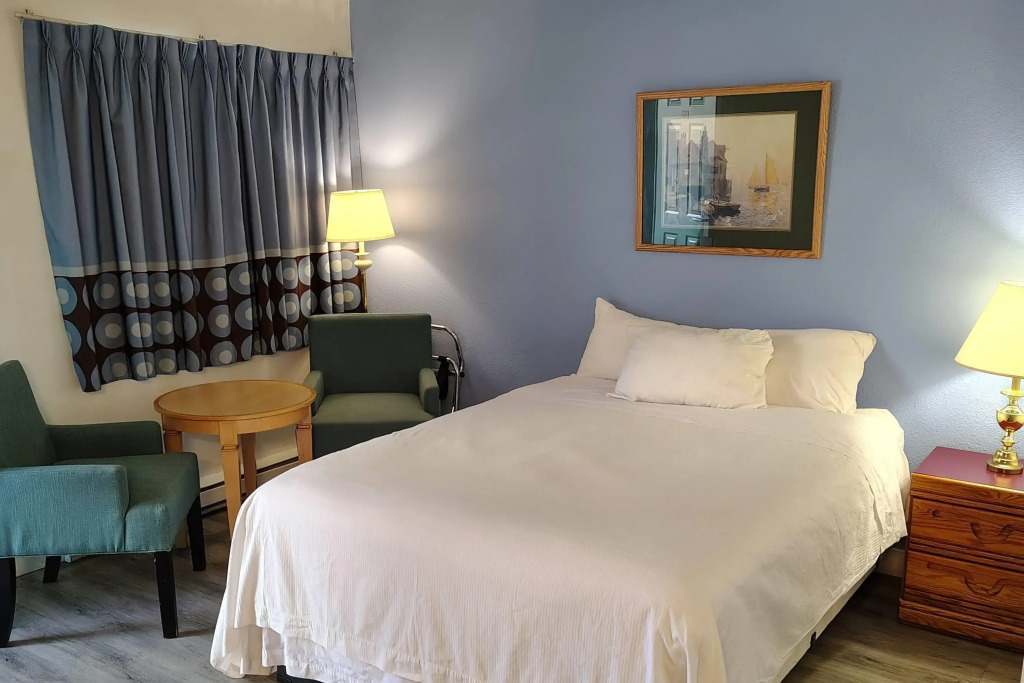 Super 8 by Wyndham Sicamous