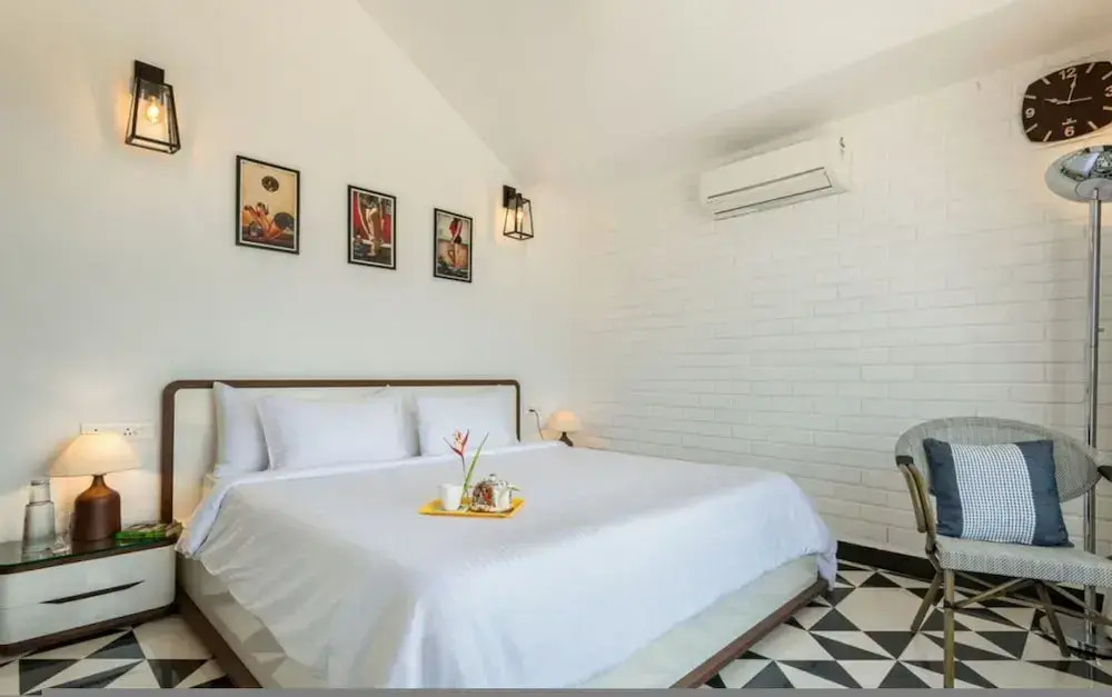 El Arbol by The Blue Kite with Rooftop Pool, Kitchen, Wifi, Security,10 Mins to Candolim Beach & 5 mins to Casino