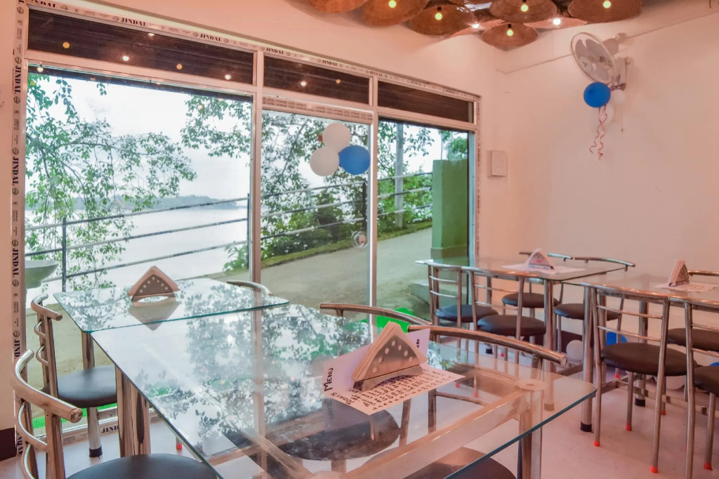OYO 77896 Darshini Homes