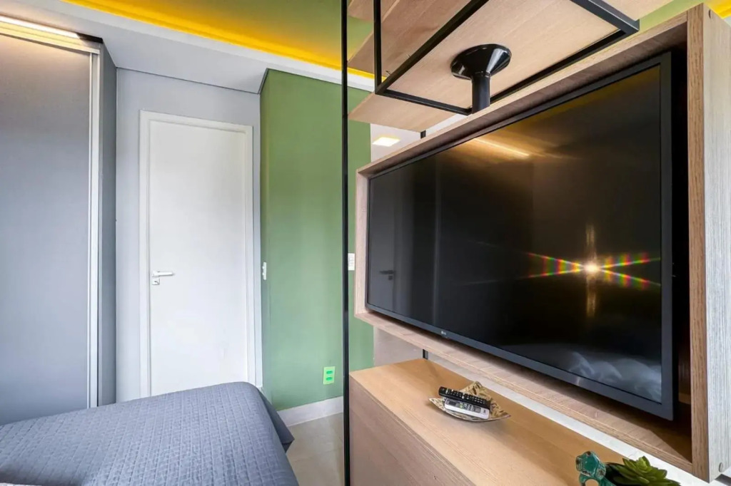 Studio novíssimo, completo e muito bem localizado