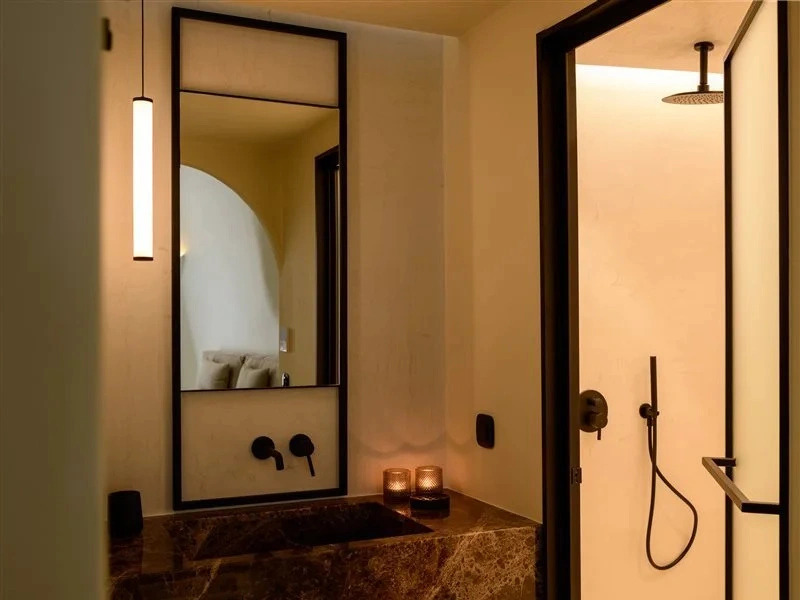 Avelora Suites