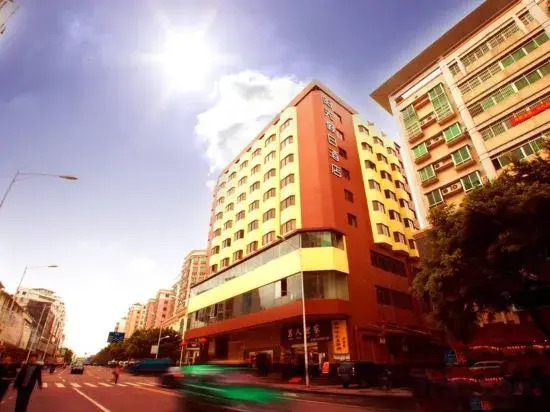 Sunshine Holiday Hotel