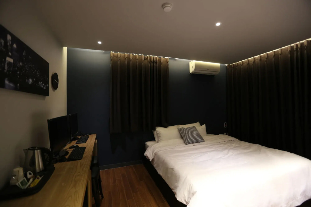 Hotel Bridge