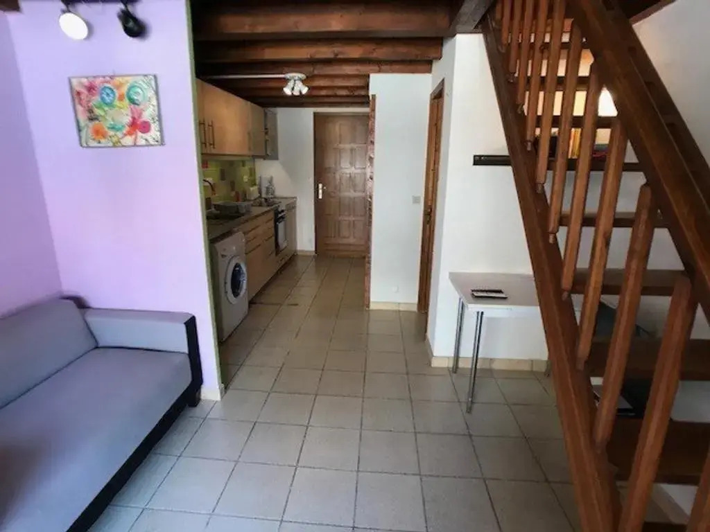 Charmante Villa T3 avec Terrasse, Parking et Proximité Plage - Idéale Familles, 5 Couchages - FR-1-81-472