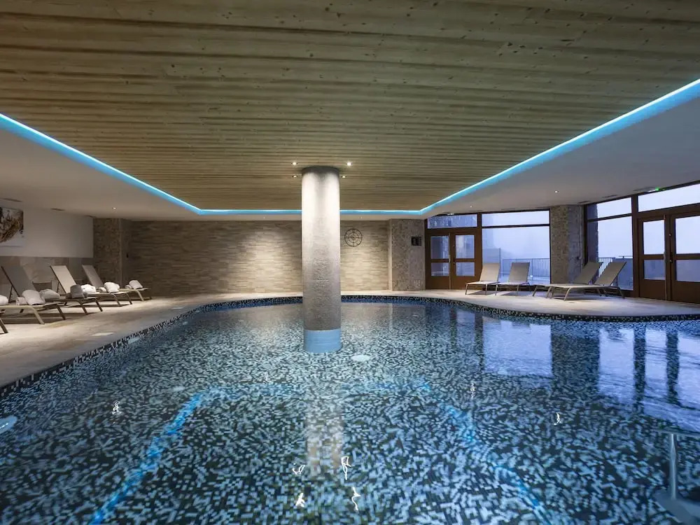 Stylish Apartment Near the Ski-slopes of L'alpe Dhuez