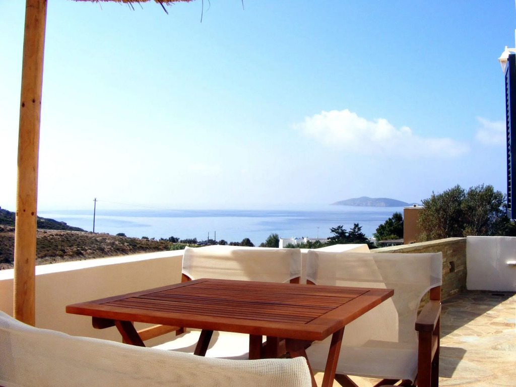 Luxury Family Apartment - Pool, Seaview, 200m Beach